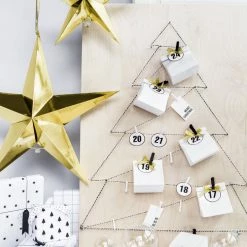 Partydecor Paper Star Gold Hanging Decoration