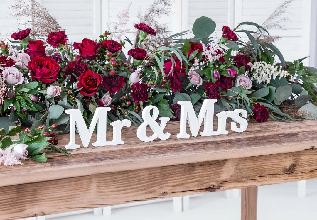 Partydecor Wedding Mr & Mrs Wooden Sign 4 Partydecor Wedding Mr & Mrs Wooden Sign