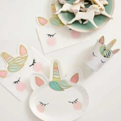 Talking Tables Party Supplies We Heart Unicorns Face Plates